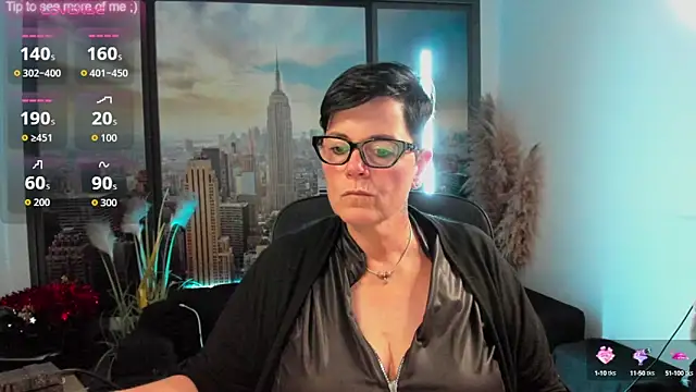 Snapshot of ninarandmann chatting on September 30, 2025, 3:50 pm ninarandmann online show from September 30, 2025, 3:50 pm