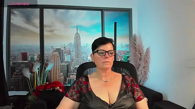 Snapshot of ninarandmann chatting on October 14, 2025, 5:14 pm ninarandmann online show from October 14, 2025, 5:14 pm