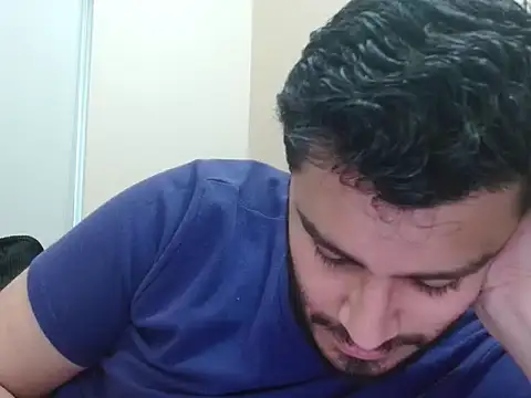 Snapshot of robintoit chatting on September 19, 2025, 8:16 am robintoit online show from September 19, 2025, 8:16 am