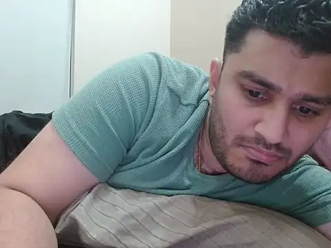 Snapshot of robintoit chatting on October 5, 2025, 8:07 pm robintoit online show from October 5, 2025, 8:07 pm