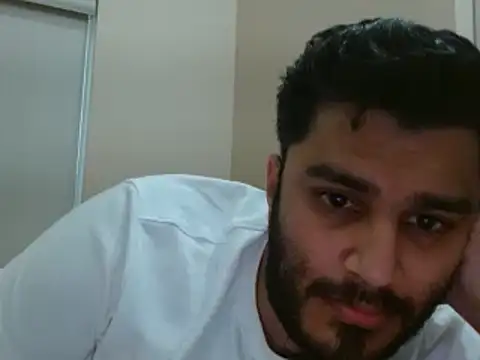 Snapshot of robintoit chatting on April 12, 2026, 6:40 am robintoit online show from April 12, 2026, 6:40 am