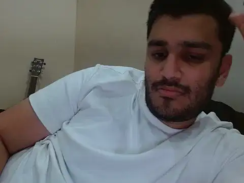 Snapshot of robintoit chatting on April 28, 2026, 5:51 pm robintoit online show from April 28, 2026, 5:51 pm