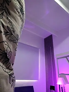 Snapshot of Natasha_milf__ chatting on October 7, 2025, 12:46 pm Natasha milf online show from October 7, 2025, 12:46 pm