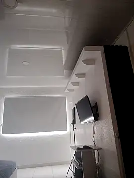 Snapshot of Natasha_milf__ chatting on October 17, 2025, 1:03 pm Natasha milf online show from October 17, 2025, 1:03 pm