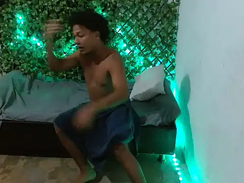 Snapshot of nedd_master chatting on January 9, 2026, 12:57 am nedd master online show from January 9, 2026, 12:57 am