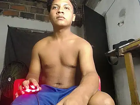 Snapshot of nedd_master chatting on August 5, 2026, 11:28 pm nedd master online show from August 5, 2026, 11:28 pm