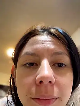 Snapshot of Bonniepark chatting on October 8, 2025, 12:36 pm Bonniepark online show from October 8, 2025, 12:36 pm