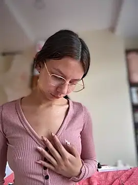 Snapshot of Bonniepark chatting on October 14, 2025, 12:50 pm Bonniepark online show from October 14, 2025, 12:50 pm