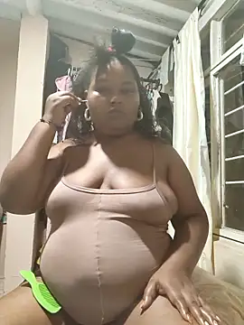 lorenxtaylor online show from April 7, 2026, 11:15 pm