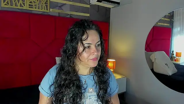 hanny milf online show from May 5, 2026, 11:40 am