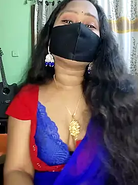 Idhika Paul online show from January 21, 2025, 3:43 pm