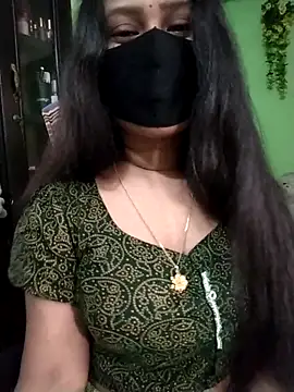 Idhika Paul online show from April 26, 2026, 8:01 am