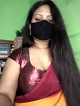 Idhika Paul online show from May 4, 2026, 1:07 pm