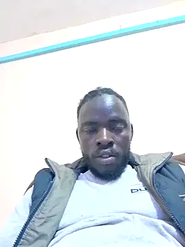 Snapshot of MaskedGQ chatting on September 17, 2025, 9:27 pm MaskedGQ online show from September 17, 2025, 9:27 pm