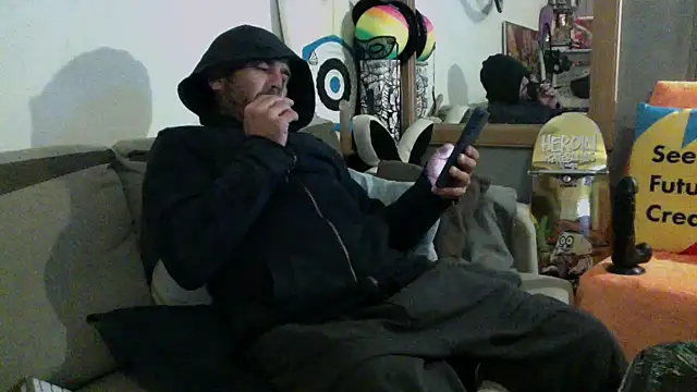 DJUX online show from December 8, 2024, 5:50 am