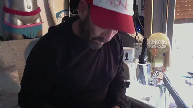 DJUX online show from December 12, 2024, 8:36 am