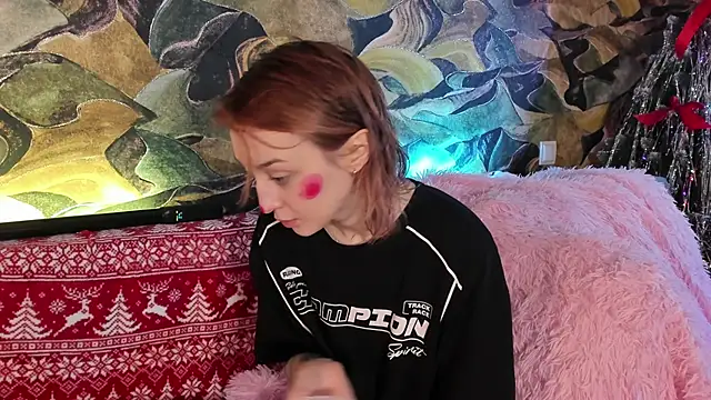 CrystalRey online show from December 26, 2024, 6:09 am