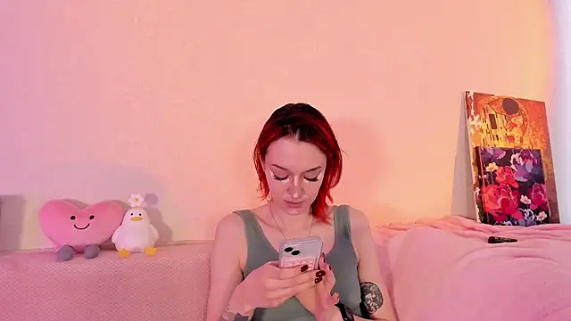 CrystalRey online show from February 16, 2025, 4:53 am