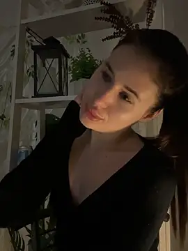 Milkissss online show from April 30, 2026, 8:57 pm