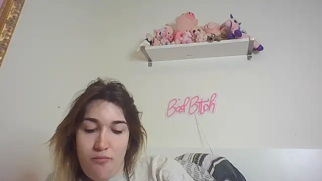 Icy  Diamond online show from October 24, 2025, 6:54 am