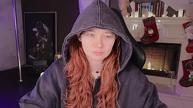 carolina elf online show from December 4, 2025, 12:36 pm