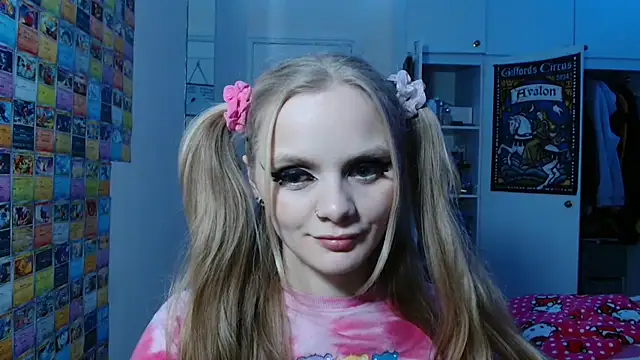 CherrysGotCakes online show from January 16, 2025, 5:12 pm