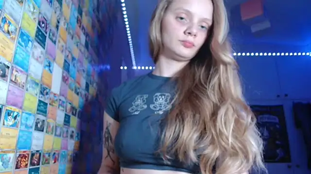 CherrysGotCakes online show from February 6, 2025, 7:18 pm
