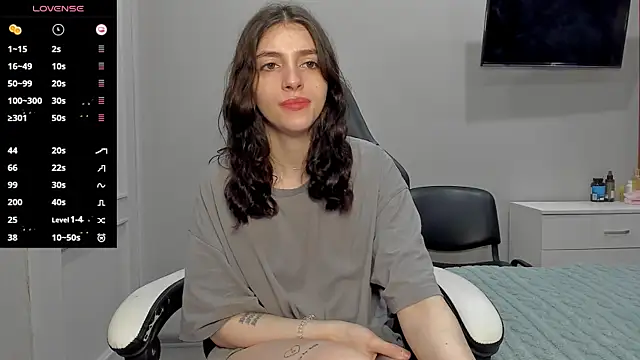 broosnica1 online show from October 8, 2025, 5:49 am