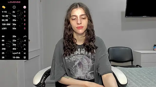 broosnica1 online show from November 7, 2025, 7:52 am