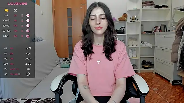broosnica1 online show from April 30, 2026, 7:58 am