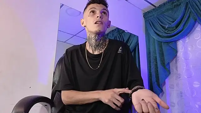 Stuart Boy  online show from December 31, 2024, 3:23 am