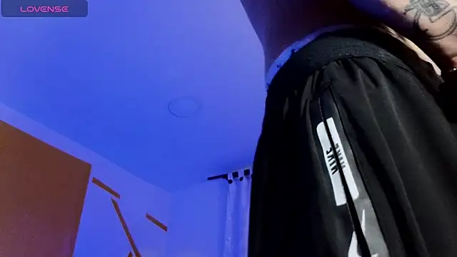 Stuart Boy  online show from February 3, 2025, 9:30 am