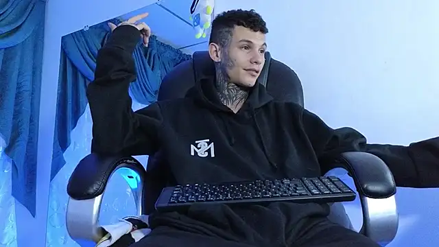 Stuart Boy  online show from February 18, 2025, 7:21 am