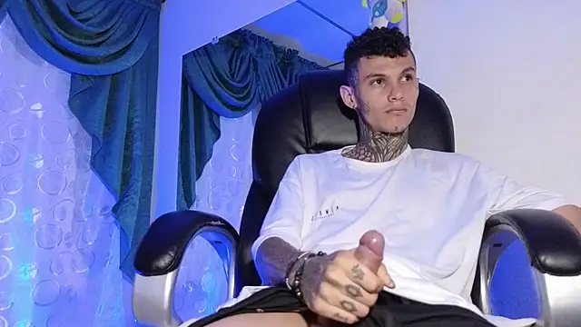 Stuart Boy  online show from February 19, 2025, 9:39 am