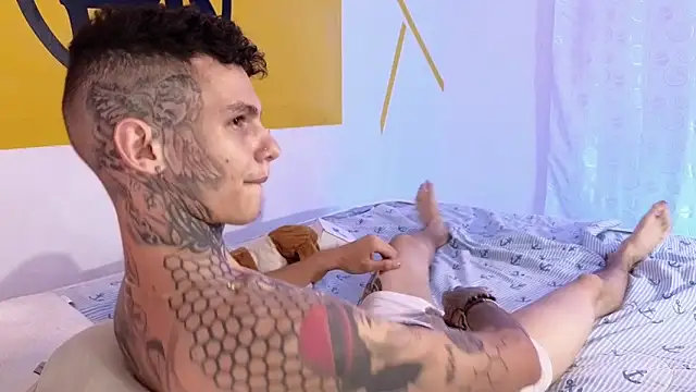 Stuart Boy  online show from March 2, 2025, 5:54 am