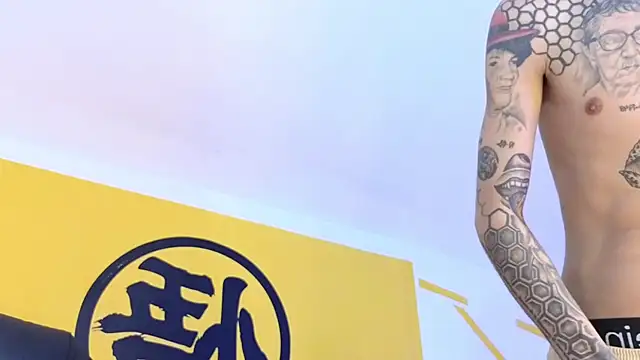 Stuart Boy  online show from March 3, 2025, 10:31 pm