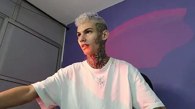 Stuart Boy  online show from March 5, 2025, 6:23 am