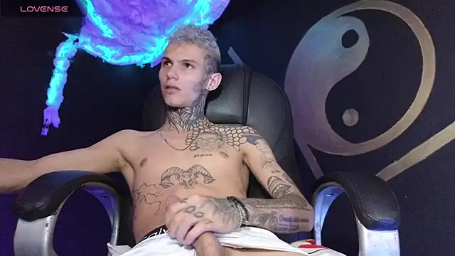 Stuart Boy  online show from March 13, 2025, 6:37 am