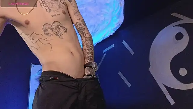 Stuart Boy  online show from March 23, 2025, 3:54 am