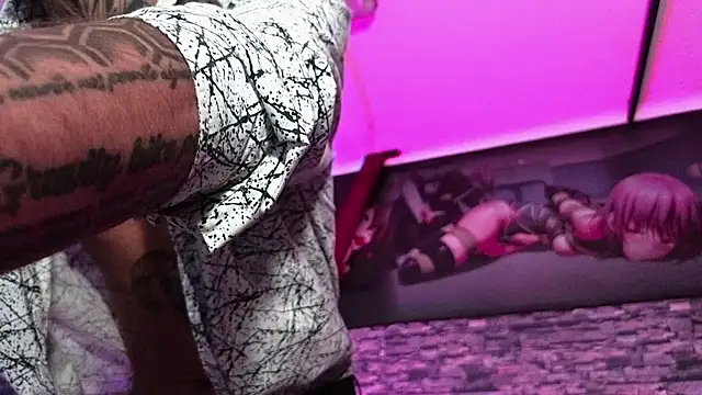 Stuart Boy  online show from September 28, 2025, 5:13 am