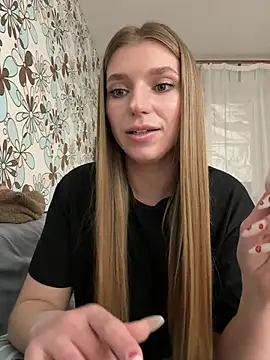 Snapshot of adel_secret chatting on April 2, 2026, 8:06 pm adel secret online show from April 2, 2026, 8:06 pm