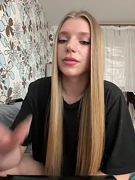 Snapshot of adel_secret chatting on April 8, 2026, 8:20 pm adel secret online show from April 8, 2026, 8:20 pm