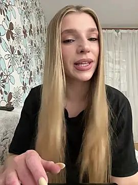 Snapshot of adel_secret chatting on April 28, 2026, 8:03 pm adel secret online show from April 28, 2026, 8:03 pm