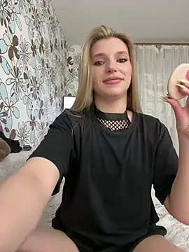 Snapshot of adel_secret chatting on April 30, 2026, 8:57 pm adel secret online show from April 30, 2026, 8:57 pm