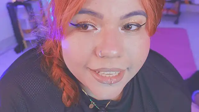 Samanta cutee online show from September 22, 2025, 7:49 pm