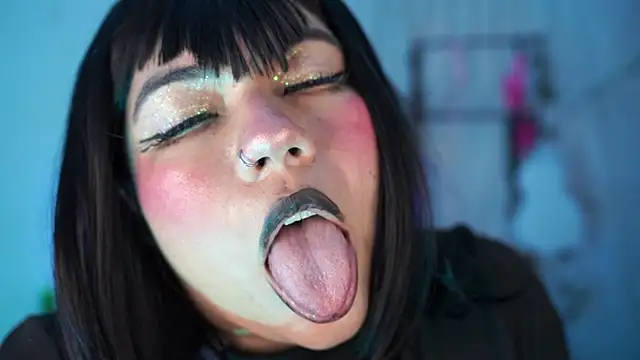 Samanta cutee online show from January 15, 2026, 11:48 am