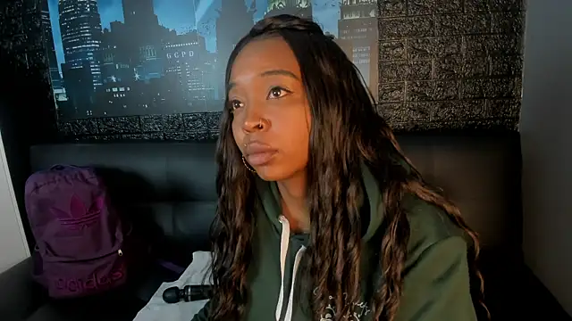 Charlotte  Brown  online show from October 14, 2025, 1:56 pm