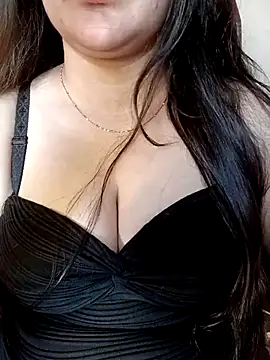 Snapshot of AK---47 chatting on March 27, 2026, 8:26 am AK---47 online show from March 27, 2026, 8:26 am