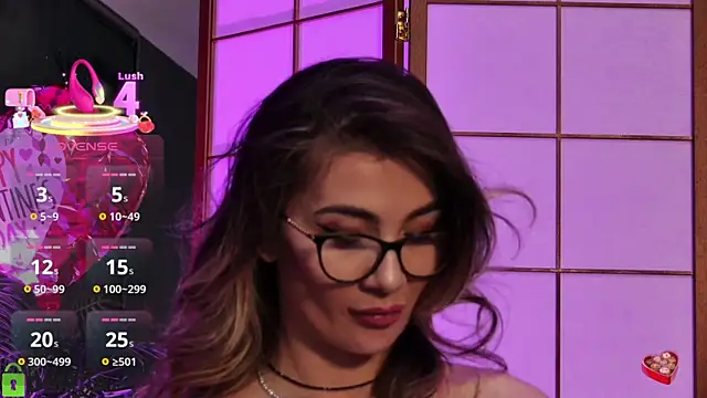 Snapshot of OliviaHawn chatting on February 15, 2026, 8:16 pm OliviaHawn online show from February 15, 2026, 8:16 pm