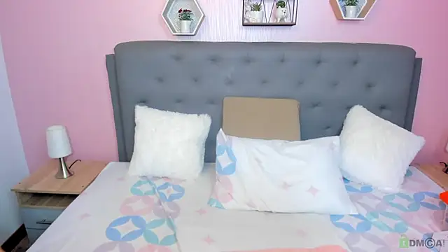 Latin Rachell3 online show from September 20, 2025, 10:33 pm